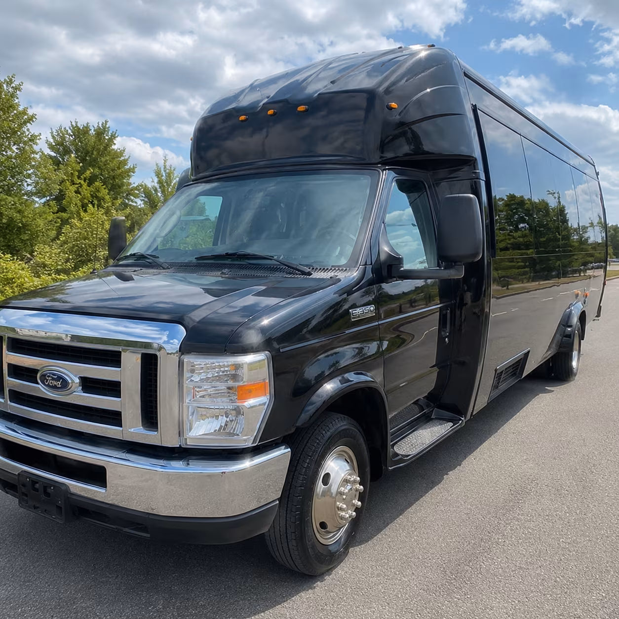 Canton Winery Tour & Pub Crawl Transportation