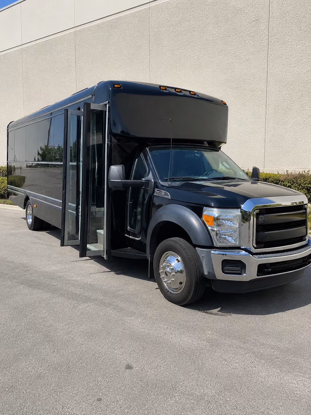 Taylor Winery Tour & Pub Crawl Transportation