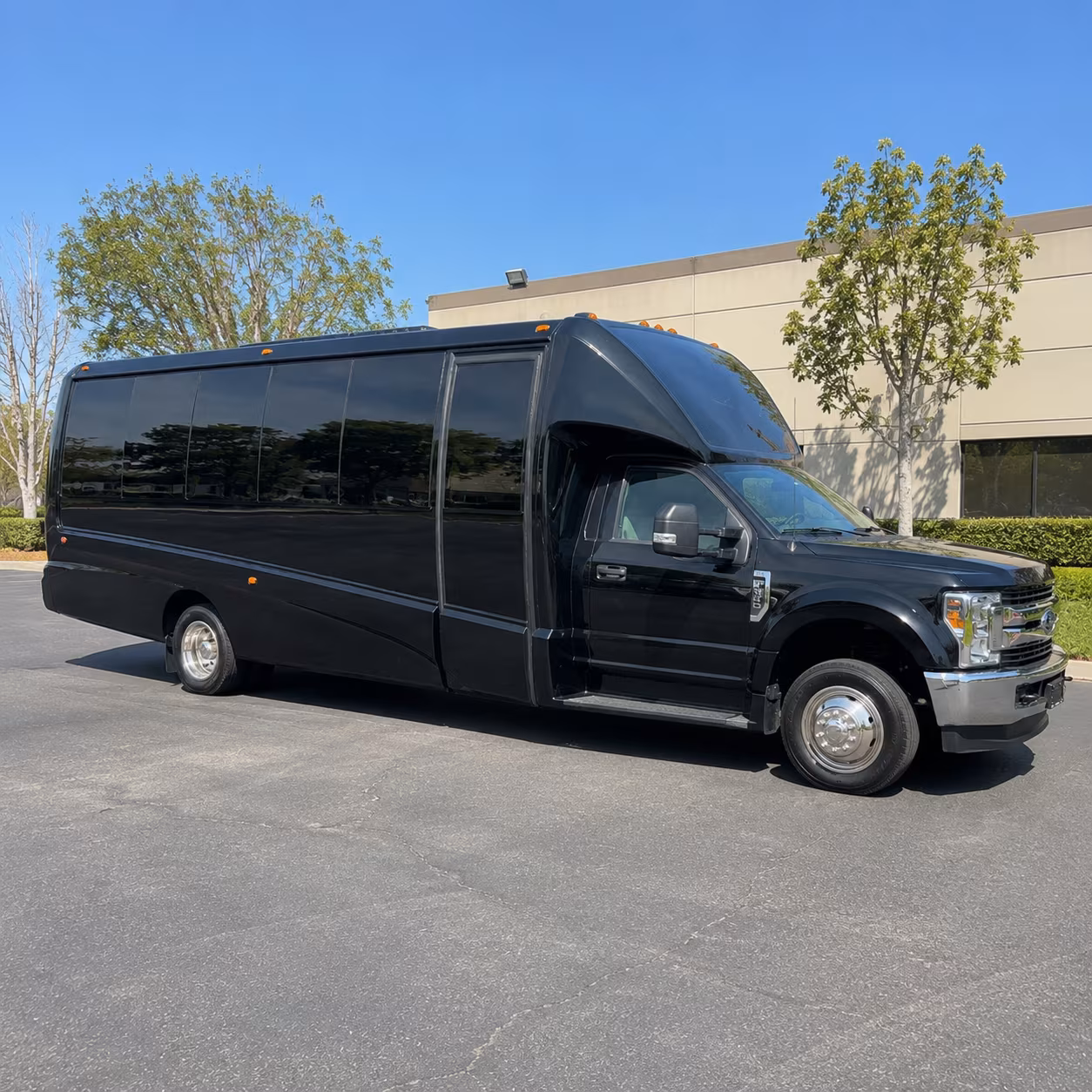 Toledo Birthday, Sweet 16, & Quinceañera Transportation party bus exterior
