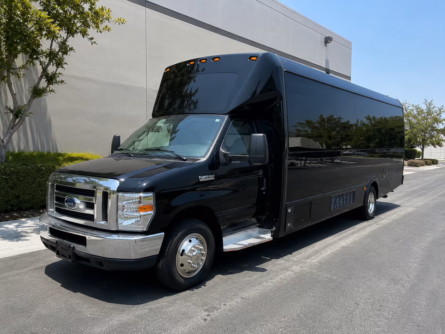 Toledo Wedding Transportation party bus exterior